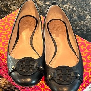Tory Burch black ballet flats Sz 7.5